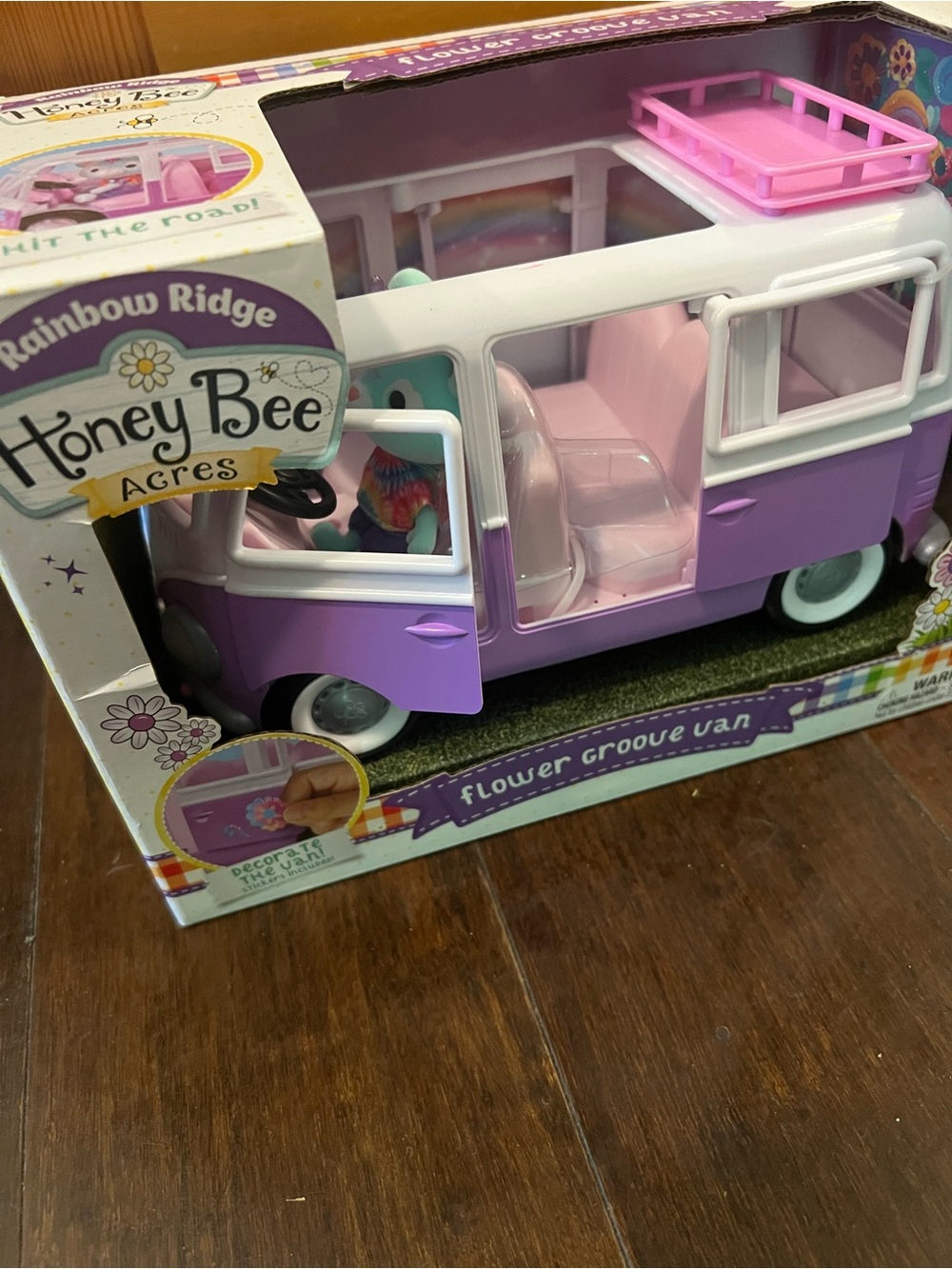 Honey Belle Purple Flower Groove Van Playset